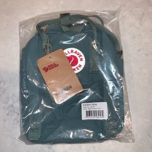 NEW WITH TAGS Authentic Fjallraven Kaken Sling Bag
